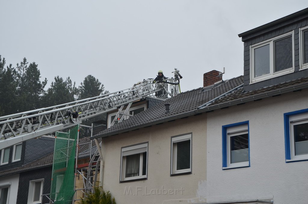 Feuer 2 Dach Koeln Brueck Diesterweg P08.JPG - Miklos Laubert